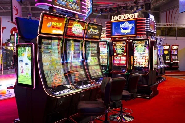 Mobile app interface showing European Roulette table and betting controls on lexus888 login